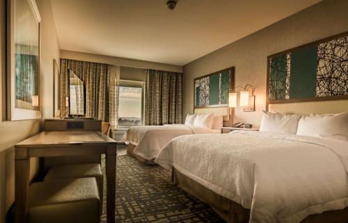 Hampton Inn & Suites Dallas-The Colony - image 14