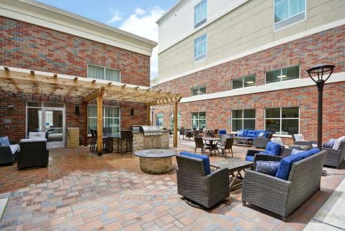 Homewood Suites By Hilton Warren Detroit