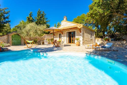  Villa Nionios in Vlachopoulátika