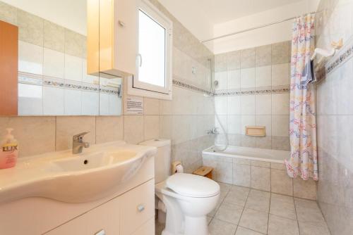 Kalisto Beach Villa - image 7