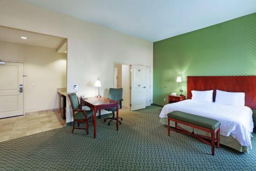 Hampton Inn & Suites El Paso West