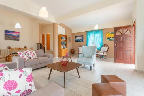 Facilities, Villa Christia Maris in Neokhorio