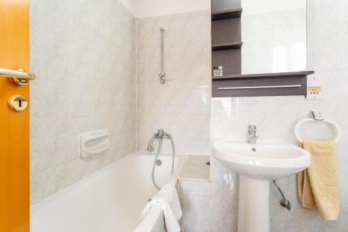 Sun Beach Villa - image 8