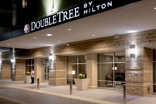 DoubleTree by Hilton Evansville