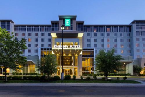 Embassy Suites by Hilton Newark Airport