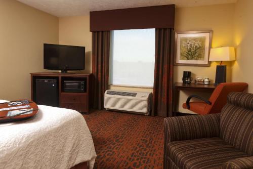 Hampton Inn & Suites Fargo Medical Center