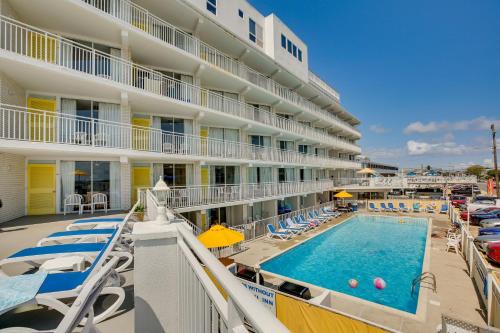 Wildwood Condo Ocean-View Balcony, Walk to Beach!