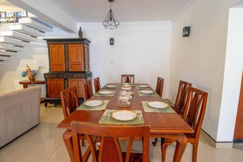 Spacious 4BR 4BA Family Villa wt Balcony & Lavish Garden