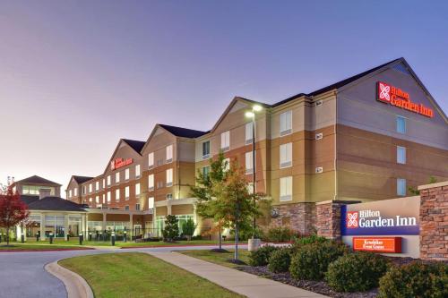 Hilton Garden Inn and Fayetteville Convention Center