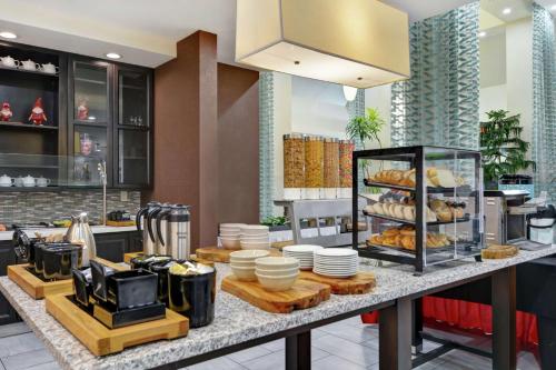 Hilton Garden Inn and Fayetteville Convention Center in Fayetteville, USA