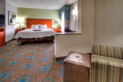 Hampton Inn Goldsboro - image 11