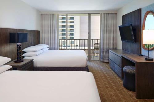 2 queen beds