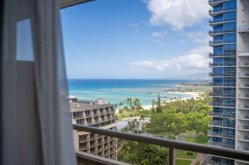 King Suite with Ocean View room in Embassy Suites By Hilton Waikiki Beach Walk