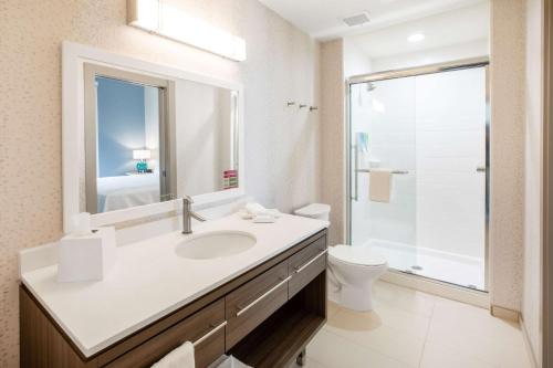 King Studio Suite - Non-Smoking image 5