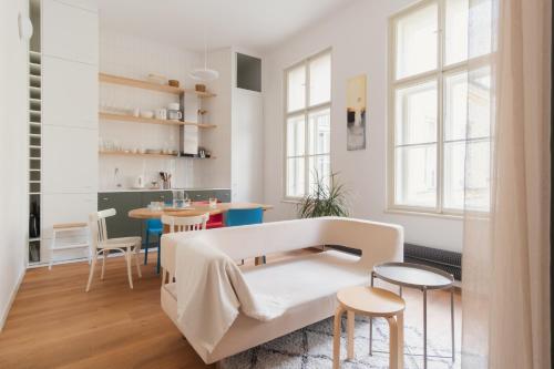One-Bedroom Apartment image 10