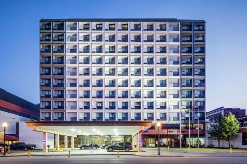 DoubleTree by Hilton Huntington, WV in Huntington, USA