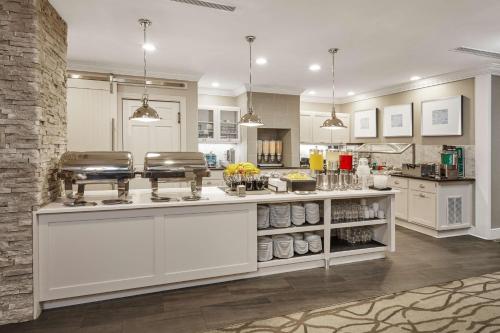Homewood Suites by Hilton Indianapolis At The Crossing - image 28