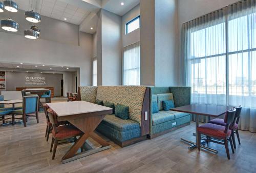 Hampton Inn & Suites Middleburg, Fl