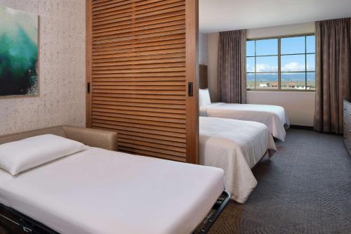 Embassy Suites By Hilton Oahu Kapolei - FREE Breakfast - image 5
