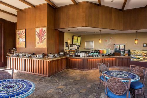 餐廳, 希爾頓俱樂部國王之地-威可洛亞 (Hilton Grand Vacations Club Kings’ Land Waikoloa) in 普阿科(HI)