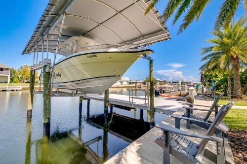 Hernando Beach Getaway with Private Dock and Kayaks!