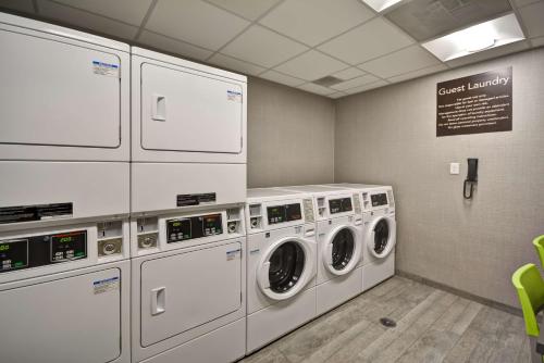 Homewood Suites By Hilton Las Vegas City Center - image 10