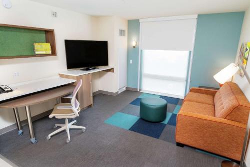Home2 Suites by Hilton Las Vegas City Center - image 10