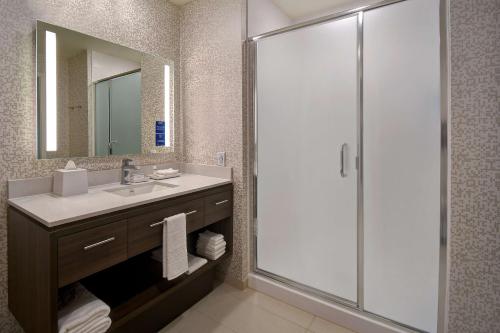 Home2 Suites by Hilton Las Vegas Convention Center - No Resort Fee, Las Vegas (photo 7)