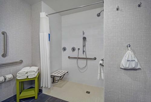 Hampton Inn Las Vegas Strip South NV 89123 - image 10