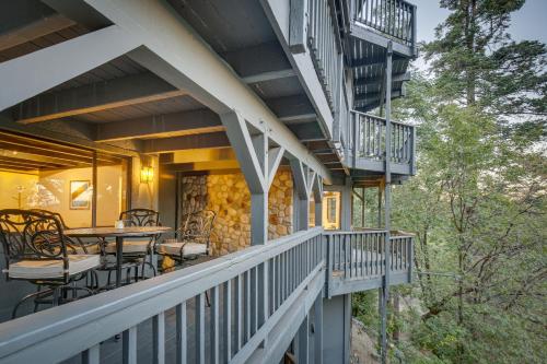 Lake Arrowhead Views, 3 Decks, Game Room, Pets Ok!