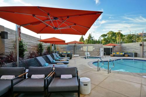 Hampton Inn & Suites Los Angeles Burbank Airport in Burbank, USA