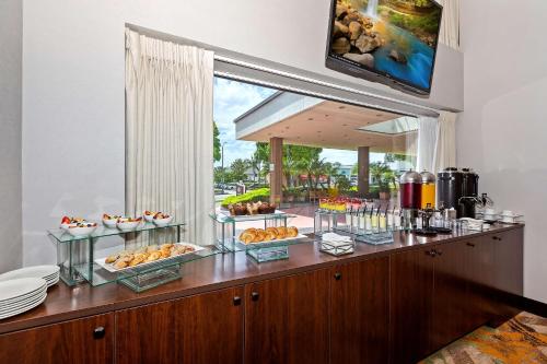 Doubletree by Hilton Whittier - image 10