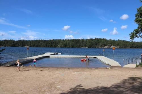 90 m2 charmig källarlägenhet nära natur och stad