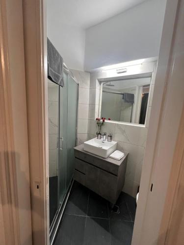 Nikis Penthouse - image 14