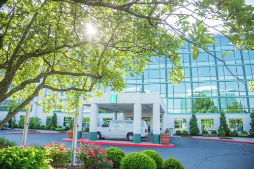 Embassy Suites by Hilton Lexington Green in Lexington, USA