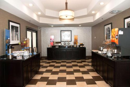 Hampton Inn Maumelle - image 12