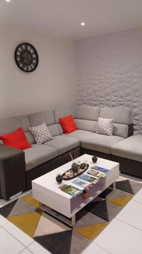 Jolie petite maison tout équipée - Location saisonnière - Le Gosier