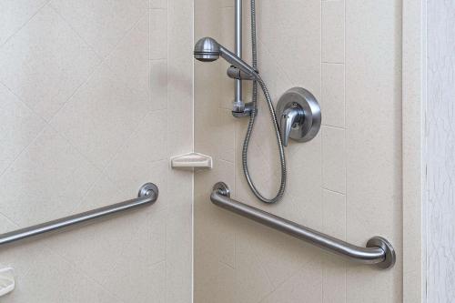 Hampton Inn Littleton - image 11