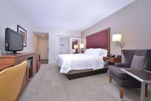 Hampton Inn By Hilton Martinsburg