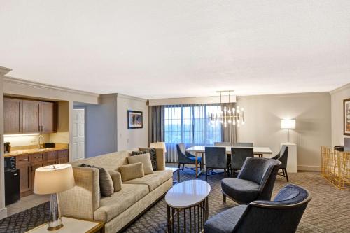 Embassy Suites By Hilton Hotel Orlando-Downtown