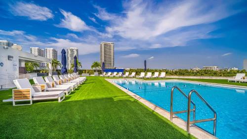 Hilton Miami Downtown - image 12