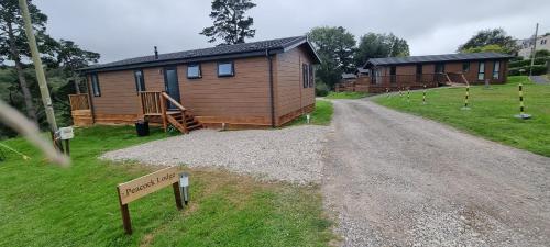 Peacock Lodge - Sleeps 4 - 2 Bedrooms gîte à louer Menheniot Railway Station