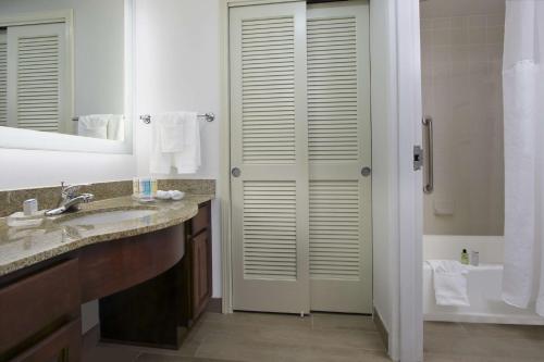 Homewood Suites by Hilton Miami - Airport West