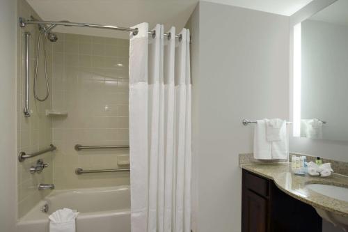 Homewood Suites by Hilton Miami - Airport West