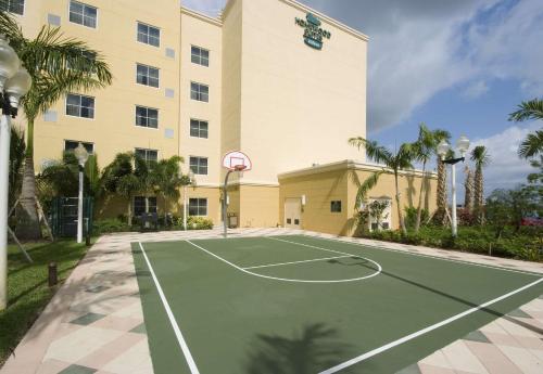 Homewood Suites by Hilton Miami - Airport West