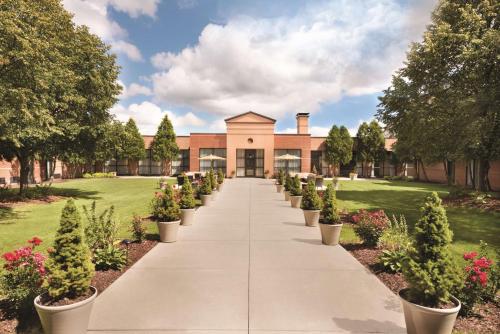 DoubleTree by Hilton Milwaukee/Brookfield in Brookfield, USA