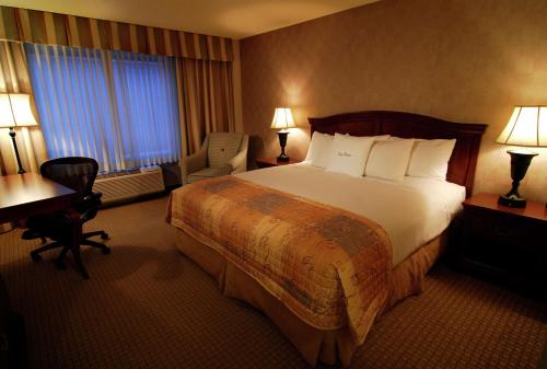 DoubleTree by Hilton Milwaukee/Brookfield - image 6