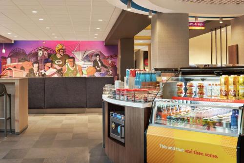 Tru By Hilton Milwaukee Brookfield - image 10