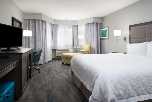 Hampton Inn Monterey - image 14