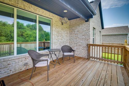 Fayetteville Vacation Rental with Deck and Shared Pool in Fayetteville, USA